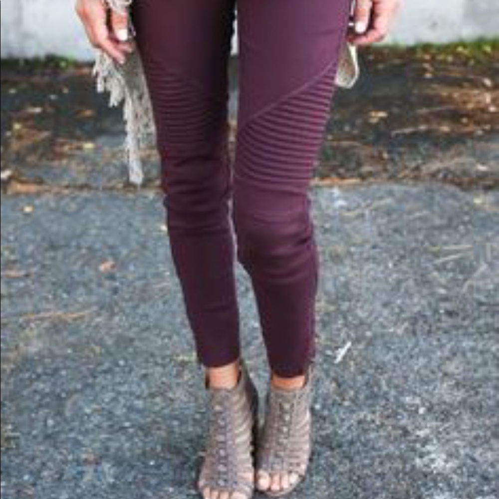 Express wine moto jeans.